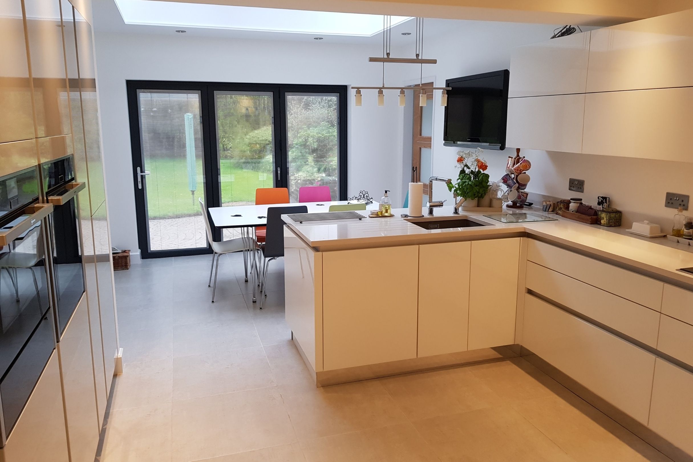 Family Loughton Kitchen