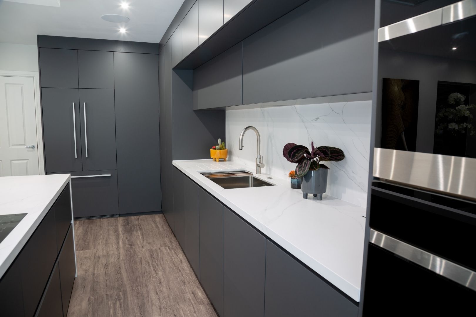 Handleless Gloss Newhall Kitchen